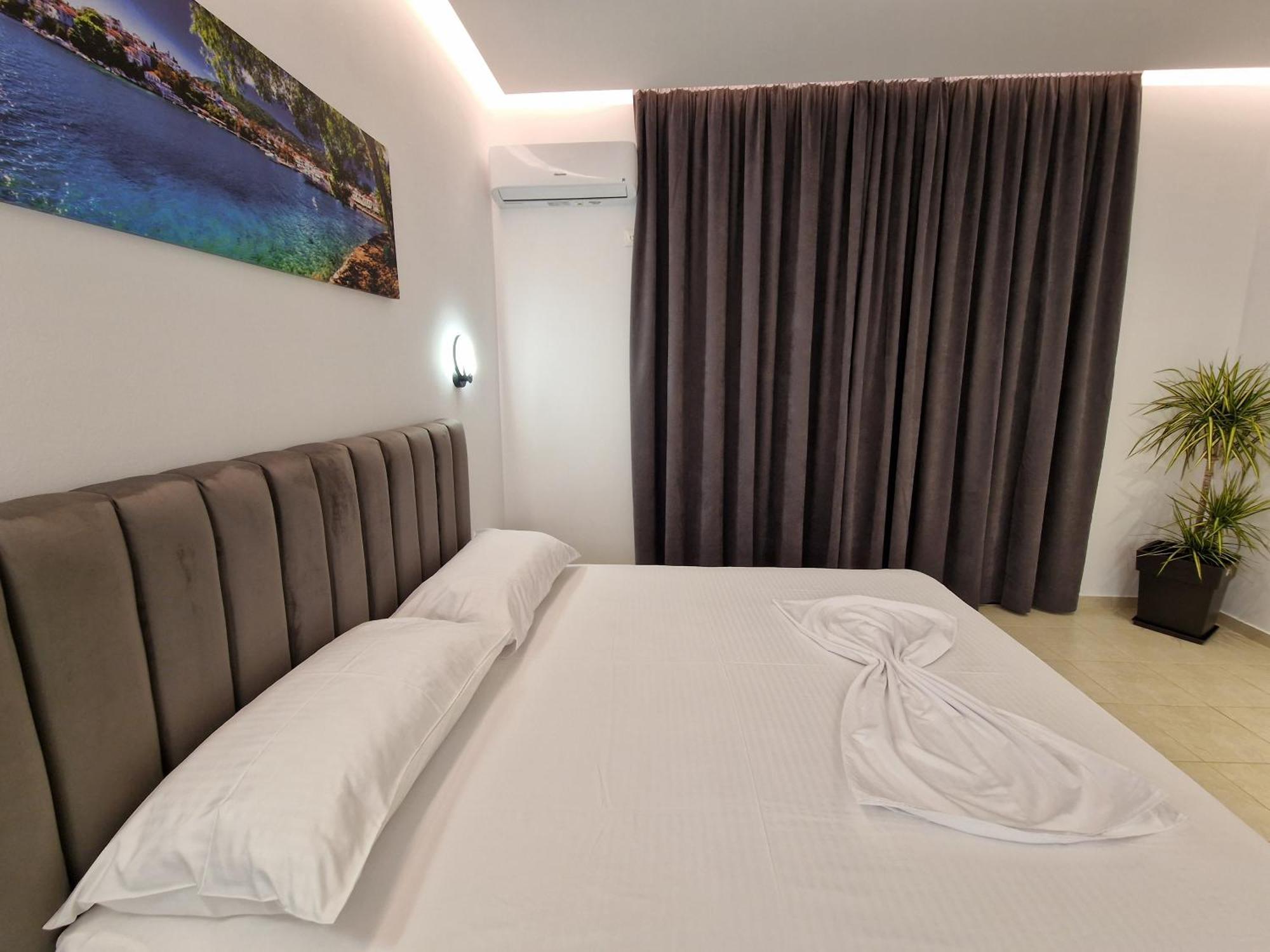 Fenix Hotel クサミル エクステリア 写真