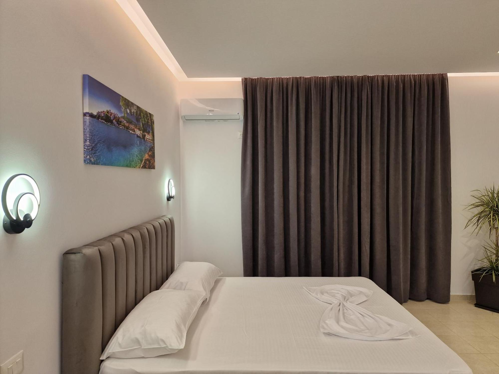 Fenix Hotel クサミル エクステリア 写真